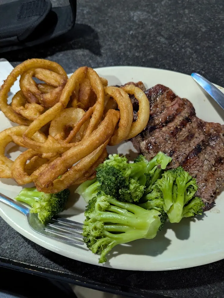 1 2 lb Hamburger Steak with Fries & Side Salad